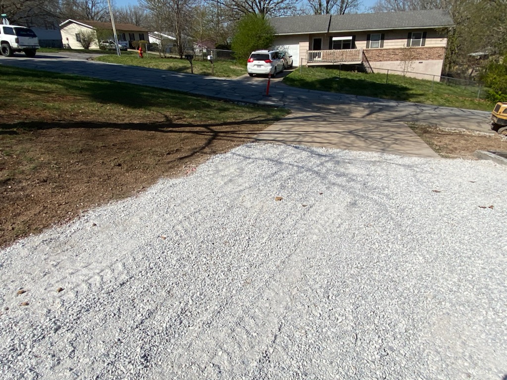 NEOSHO,MO EXPOSING PROPANE TANK FOR AL'S GAS
