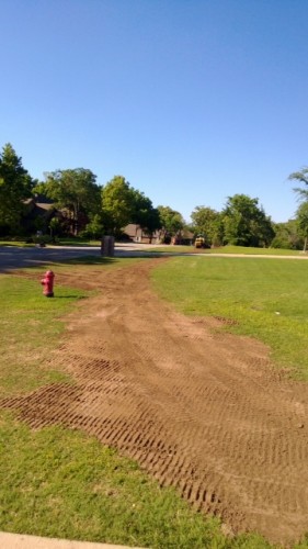 LOWERING FIBER AT NEW LOVES - NEOSHO, MISSOURI